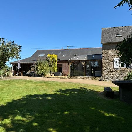 La Maison D'Amelie La Chapelle-Saint-Aubert Eksteriør billede